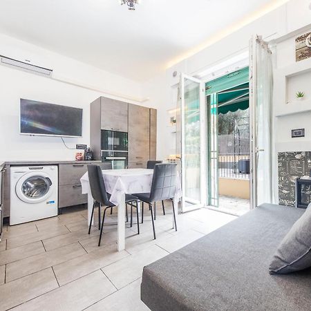 Due Passi Dal Mare Apartment Genoa Ngoại thất bức ảnh